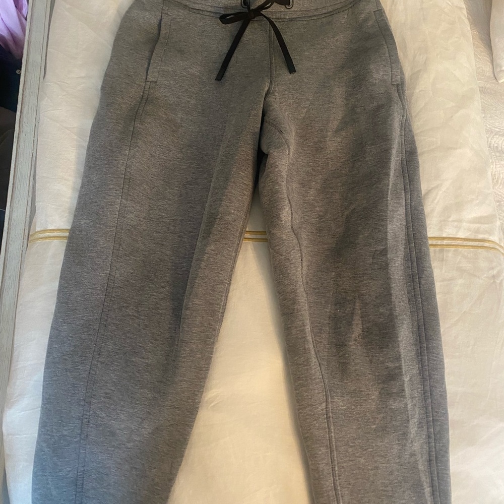 Size 4 Lululemon Grey joggers. Super comfy and flattering!